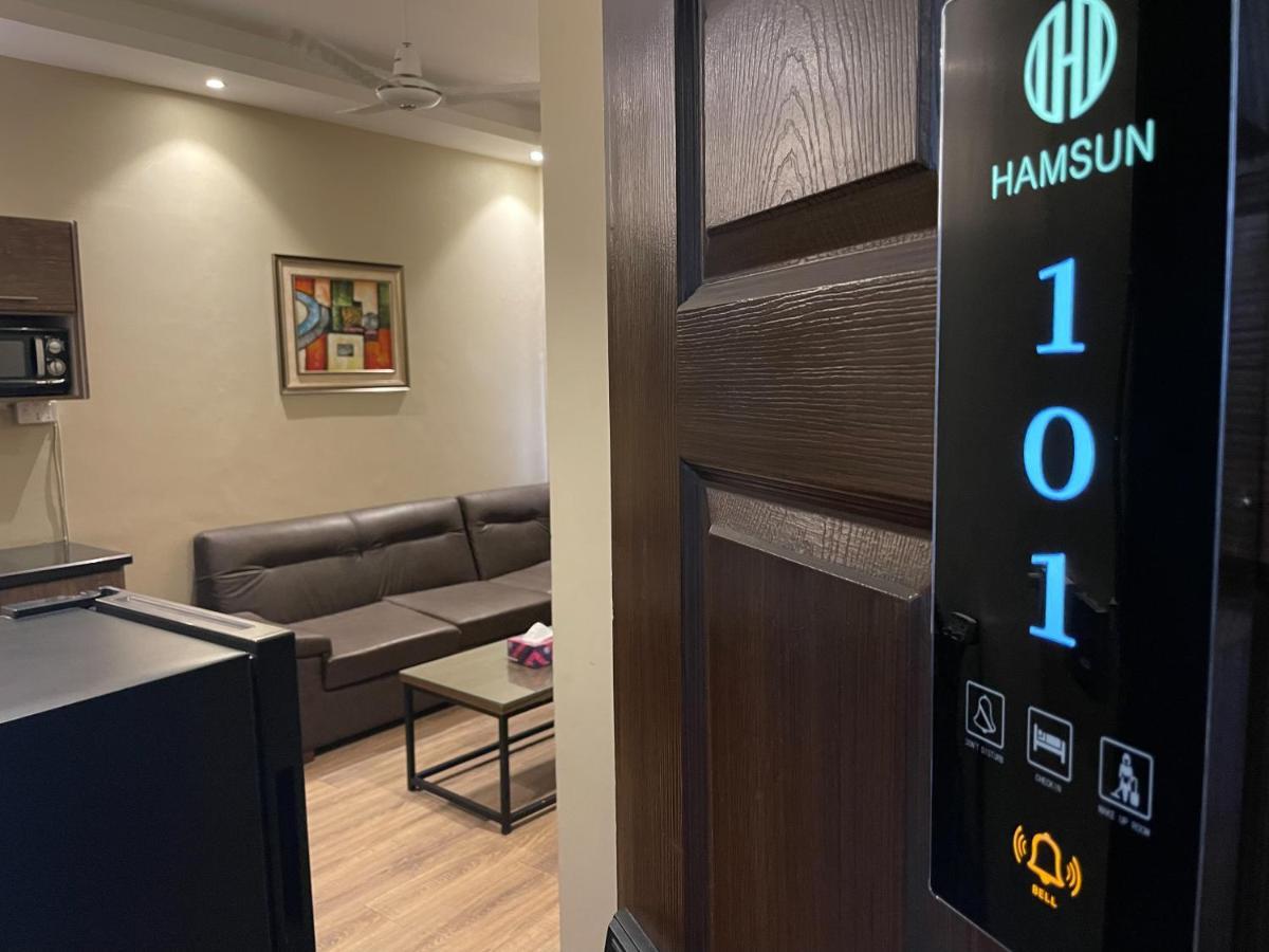 Hamsun Shahrah-E-Faisal Hotel การาจี ภายนอก รูปภาพ