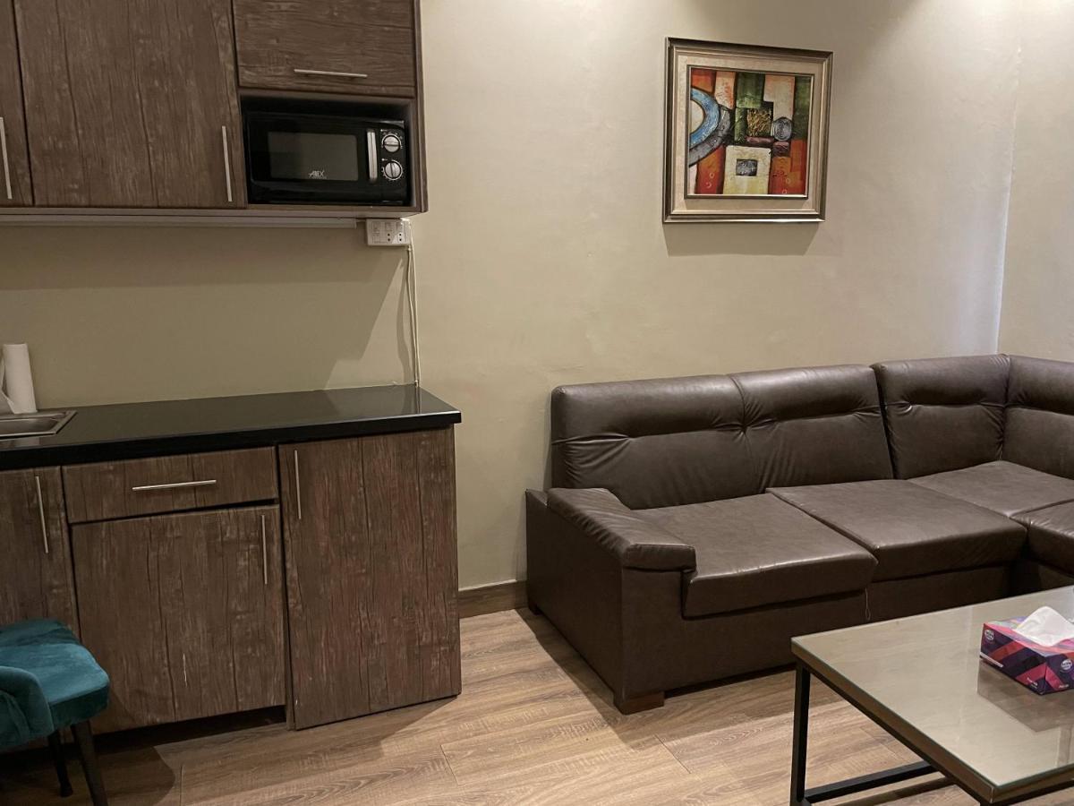 Hamsun Shahrah-E-Faisal Hotel การาจี ภายนอก รูปภาพ