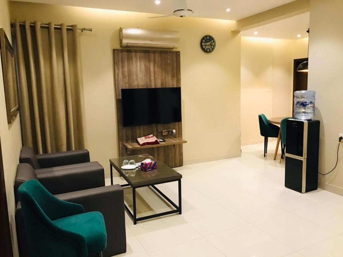 Hamsun Shahrah-E-Faisal Hotel การาจี ภายนอก รูปภาพ