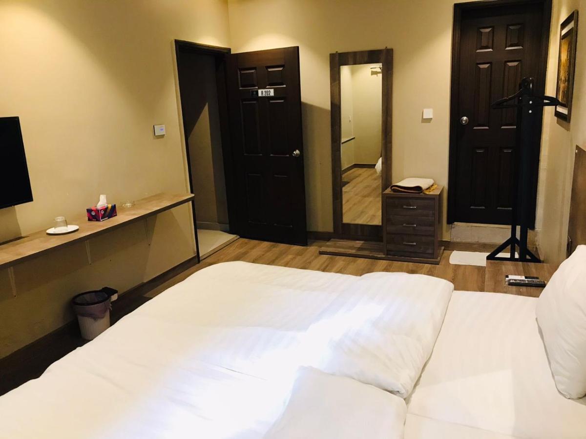 Hamsun Shahrah-E-Faisal Hotel การาจี ภายนอก รูปภาพ